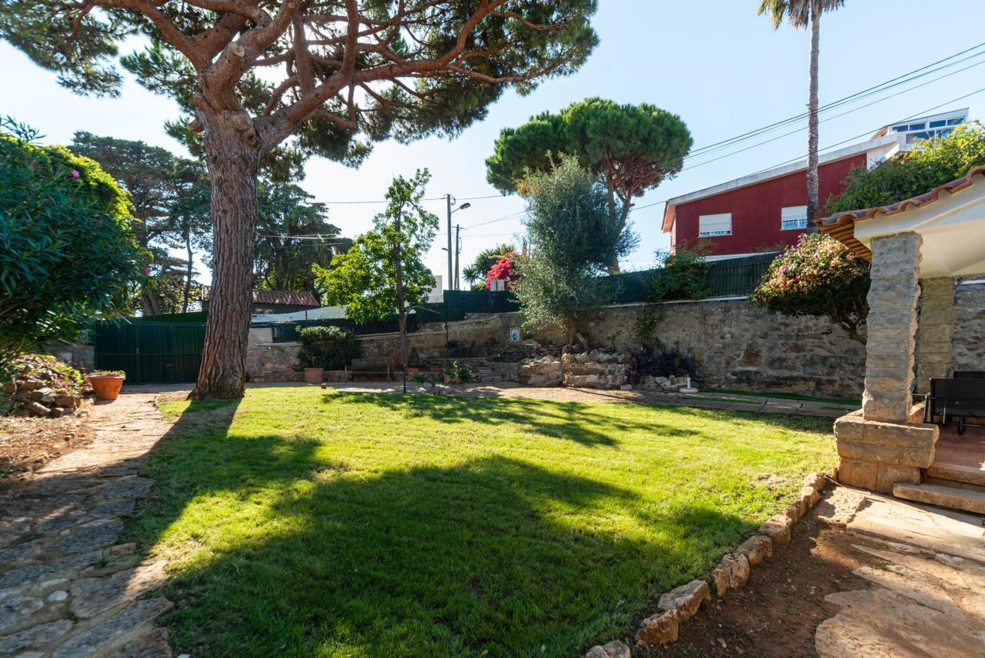 4-Bedroom House In Cascais, Near Guincho Beach Buitenkant foto
