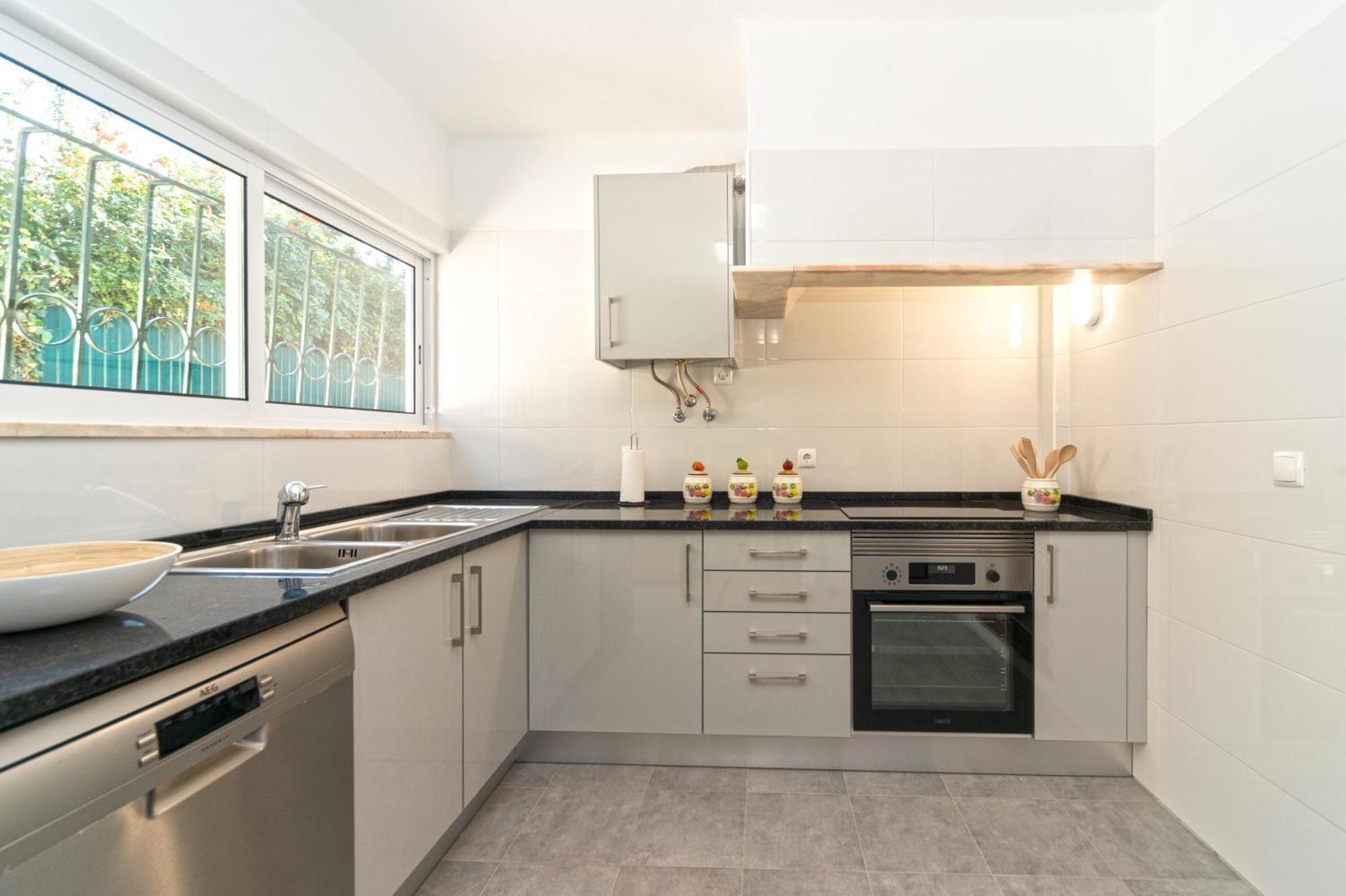 4-Bedroom House In Cascais, Near Guincho Beach Buitenkant foto