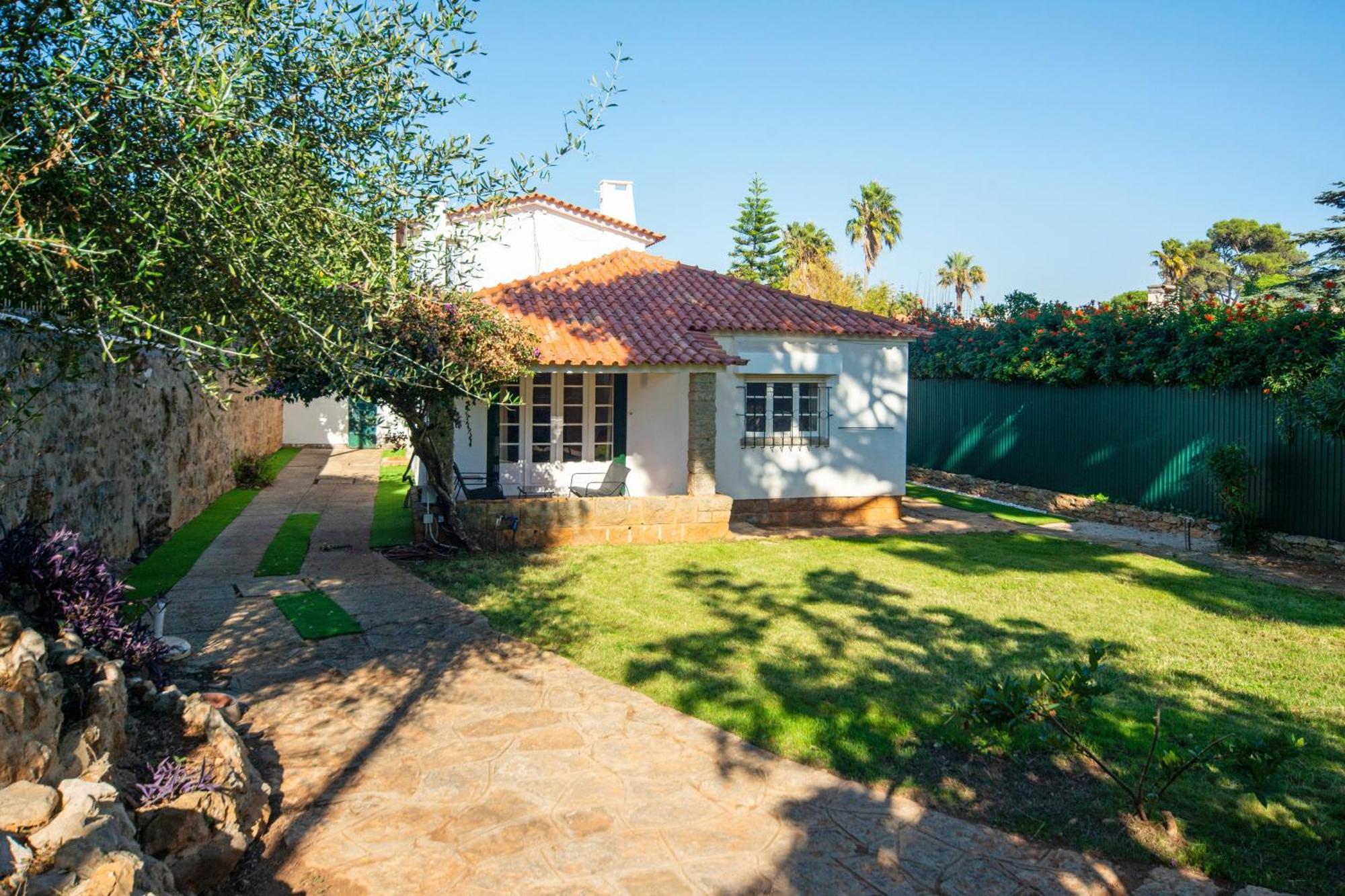 4-Bedroom House In Cascais, Near Guincho Beach Buitenkant foto